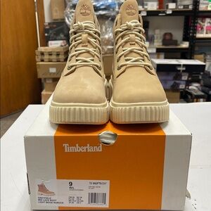 Timberland Women's Light Beige Boots